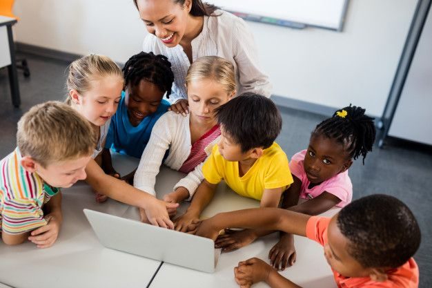 How schoolcare Brings Everyone Together